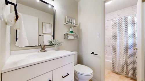 20-Bathroom-667-Mansfield-Drive-Fort-Collins-CO-80525