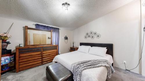 18-Bedroom-675-Prairie-Ave-Lochbuie-CO-80603