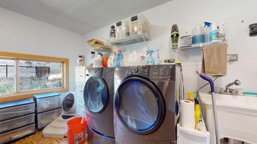 27-Laundry-7009-Glade-Rd-Loveland-CO-80528