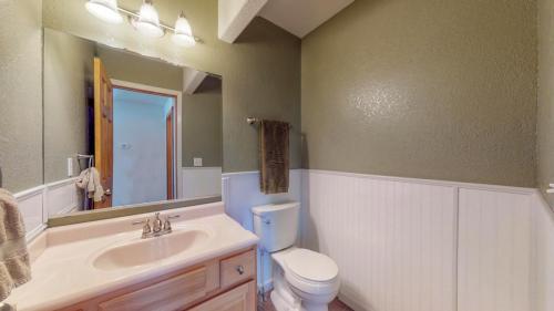 12-Bathroom-70-Cocopa-Way-Red-Feather-Lakes-Colorado-80545