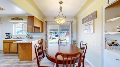 08-Dining-area-711-27th-Ave-Greeley-CO-80634