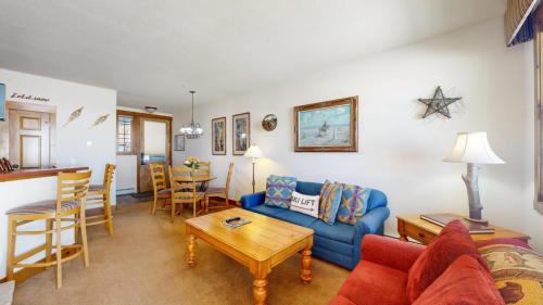 04-Living-area-7202-Northstar-Trail-Granby-CO-80446