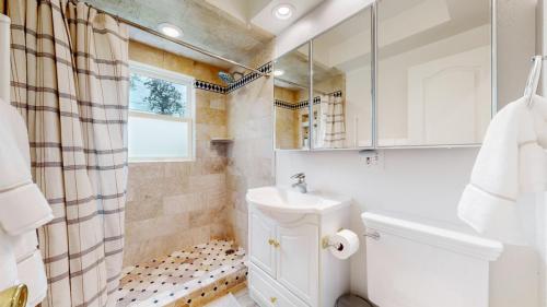 16-Bathroom-720-E-Vassar-Avenue-Denver-CO-80210