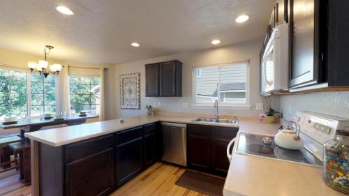 21-KItchen-7227-Woodrow-Dr-Fort-Collins-CO-80525