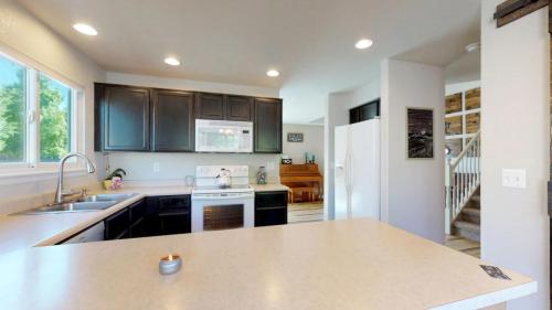 23-KItchen-7227-Woodrow-Dr-Fort-Collins-CO-80525