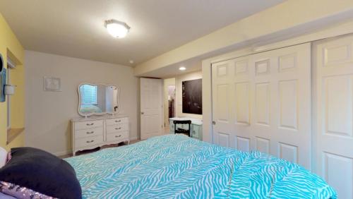 28-Room-1-7227-Woodrow-Dr-Fort-Collins-CO-80525
