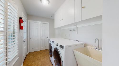 56-Laundry-Area-7247-S-Ivy-St-Centennial-CO-80112