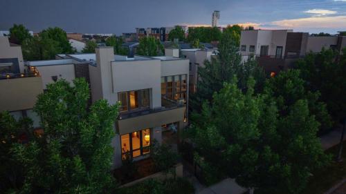 66-8041-E-29th-Avenue-Denver-CO-80238-20