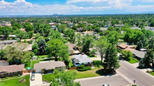 39-Front-yard-8188-Chase-Dr-Arvada-CO-80003