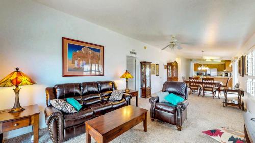 06-Living-room-863-Sunchase-Dr-Fort-Collins-CO-80524