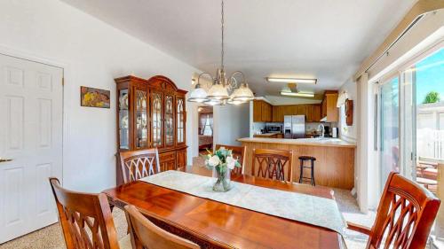 10-Dining-Area-863-Sunchase-Dr-Fort-Collins-CO-80524