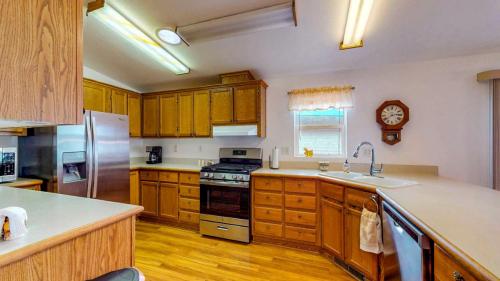 11-Kitchen-863-Sunchase-Dr-Fort-Collins-CO-80524