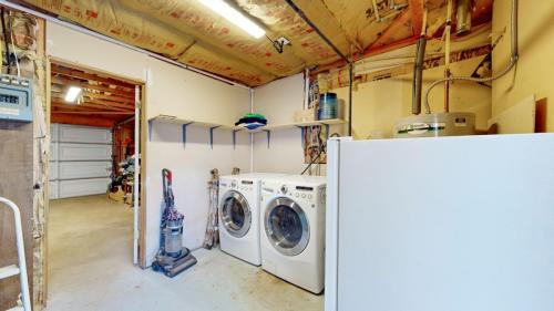 17-Laundry-921-Spruce-Mountain-Dr-Drake-80515