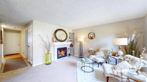 04-Living-area-925-Columbia-Rd-813-Fort-Collins-80525-2