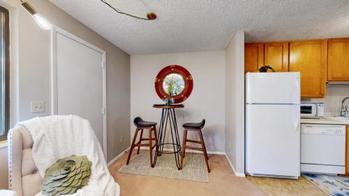 07-Dining-area-925-Columbia-Rd-813-Fort-Collins-80525
