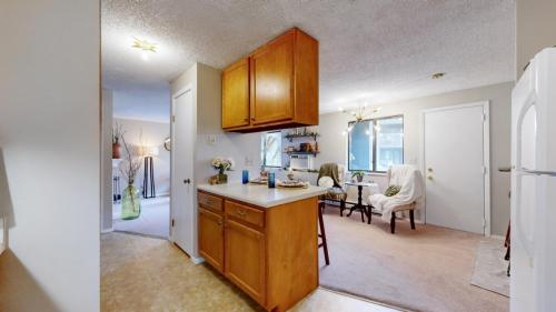 08-Kitchen-925-Columbia-Rd-813-Fort-Collins-80525