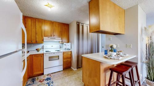 09-Kitchen-925-Columbia-Rd-813-Fort-Collins-80525