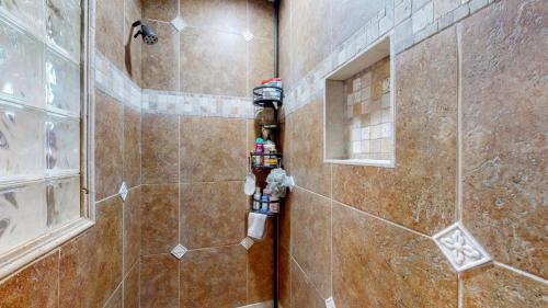 39-Bathroom-952-Skinner-Gulch-Rd-Loveland-CO-80537
