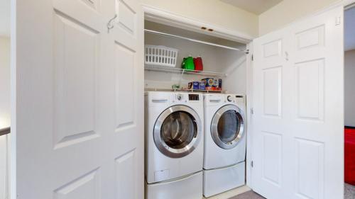 39-Laundry-9615-Downing-St-Thornton-CO-80229