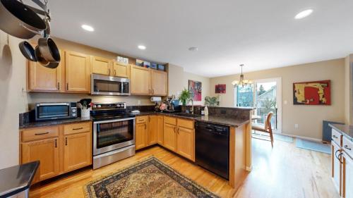 10-Kitchen-9639-N-Kendall-Ct-Westminster-CO-80021