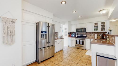 12-Kitchen-9752-Quay-Loop-Westminster-CO-80021